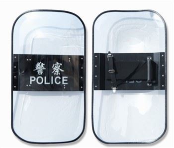 Transparentni ščit za nemire v slogu Franch